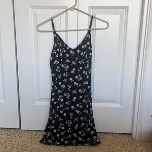 Hollister S black flower dress